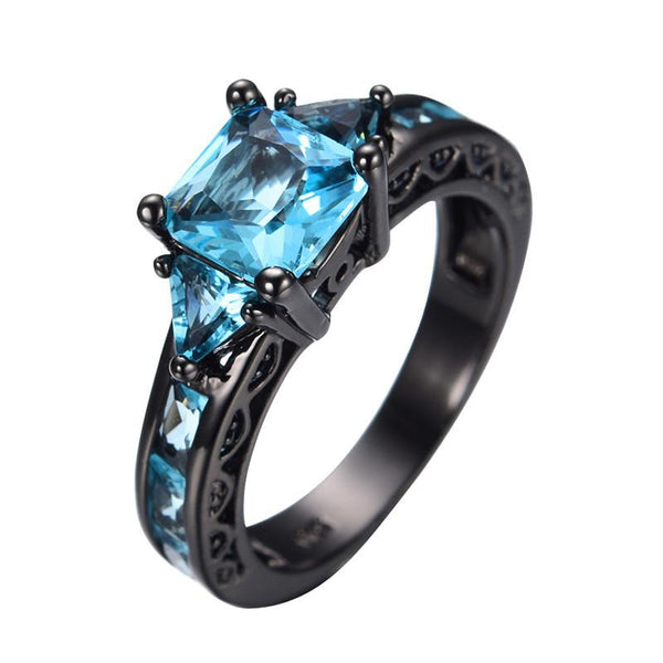 Black Gold Alexandrite Gothic Engagement Ring│Vidar Boutique