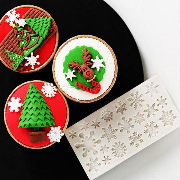 Silicone Baking Molds with Christmas Designs - Kitchenatics